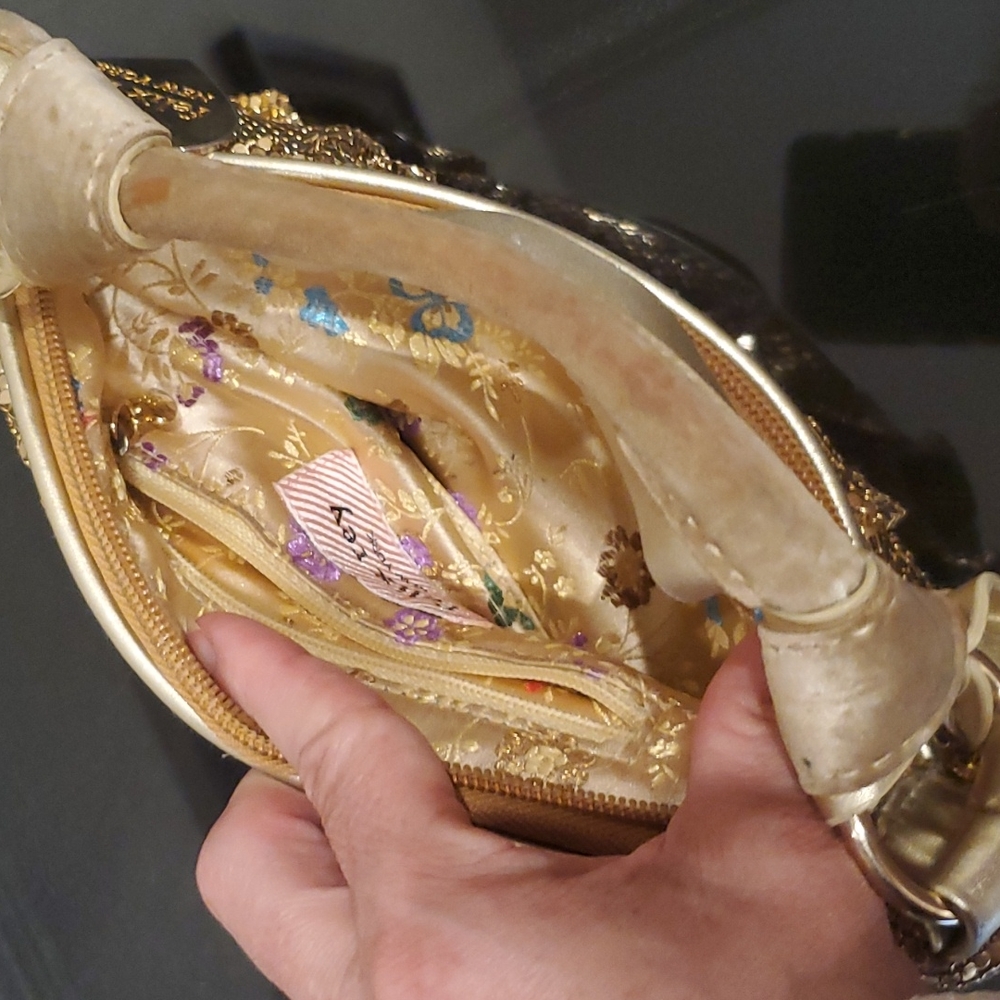 Handbag - Picture 5 of 5